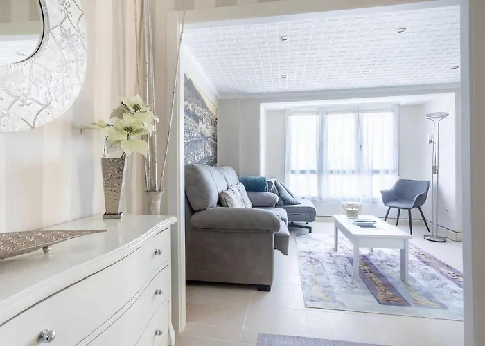 Old Port, Con Vistas Al Puerto. Бермео